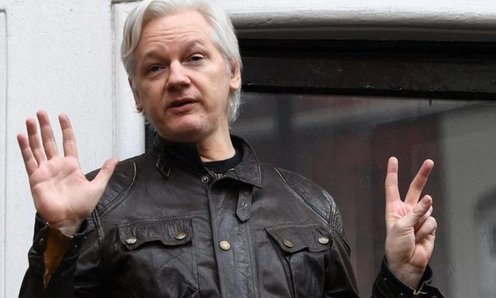 ΗΠΑ για τον ιδρυτή του WikiLeaks: Οι ενέργειες του Ασάνζ έβαλαν ανθρώπους σε κίνδυνο